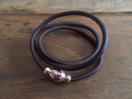 Qudo leren armband Tender lever/rose